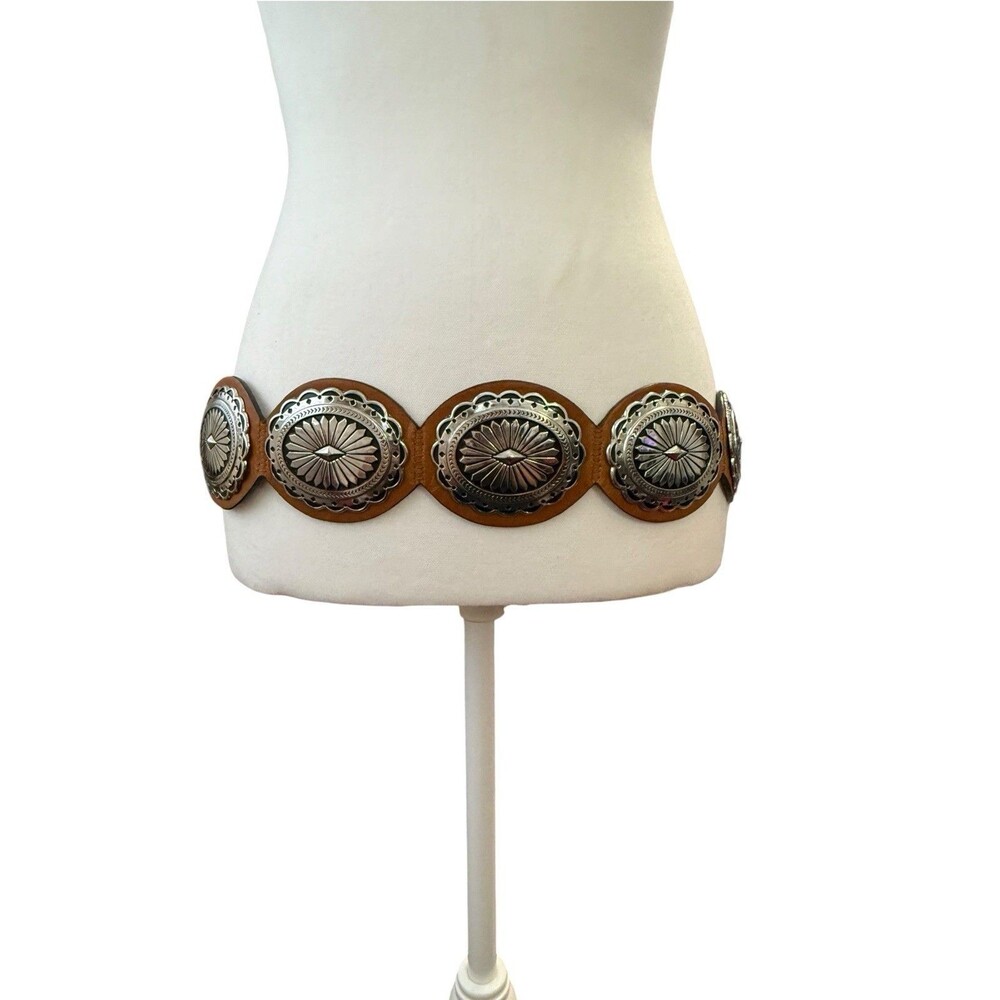 Western Concho Statement Belt Cognac Brown Faux Leather Silver Tone Stretch 38” - Picture 3 of 7